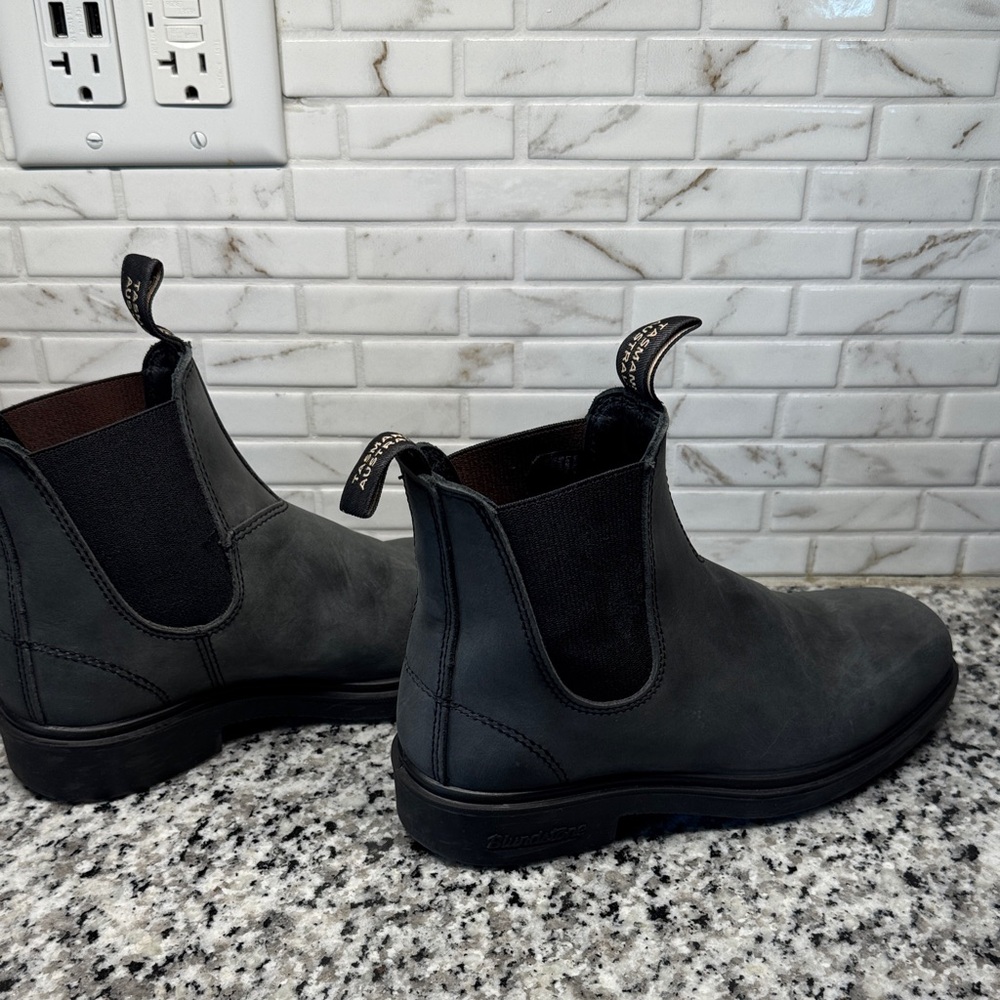 Blundstone Rustic Black Dress Boots - Picture 9 of 14